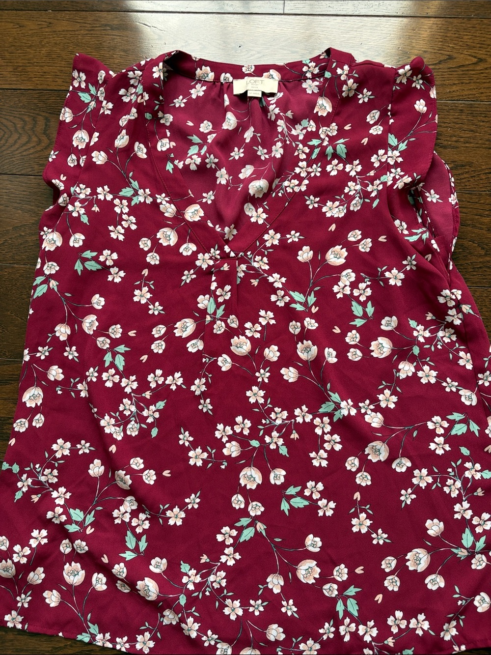 LOFT Women's Burgundy Floral V-Neck Blouse